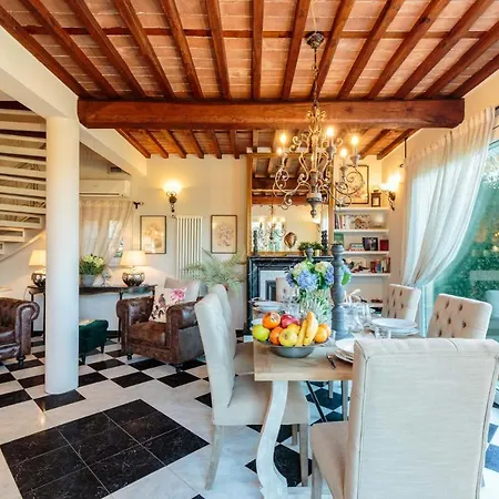 Villa Catia Farmhouse, Three Luxury Bedrooms, A Jacuzzi Pool And A Dream-like Getaway Experience