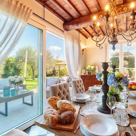 Catia Farmhouse, Three Luxury Bedrooms, A Jacuzzi Pool And A Dream-like Getaway Experience