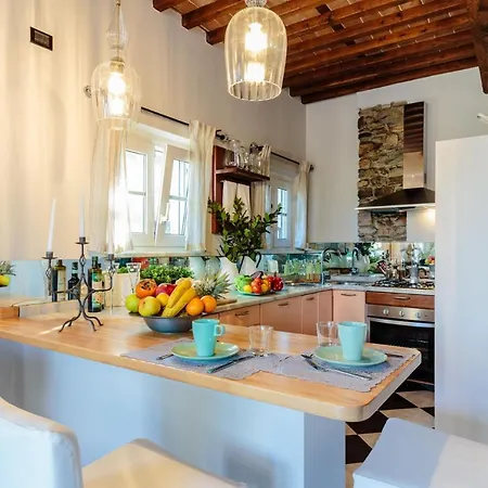 Villa Catia Farmhouse, Three Luxury Bedrooms, A Jacuzzi Pool And A Dream-like Getaway Experience