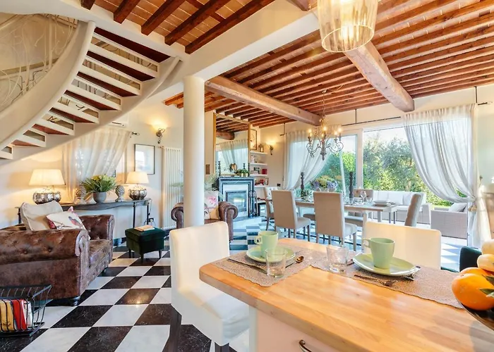 Catia Farmhouse, Three Luxury Bedrooms, A Jacuzzi Pool And A Dream-like Getaway Experience * Капаннори