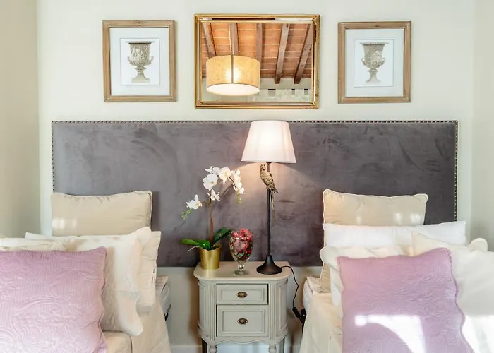 Catia Farmhouse, Three Luxury Bedrooms, A Jacuzzi Pool And A Dream-like Getaway Experience * Капаннори