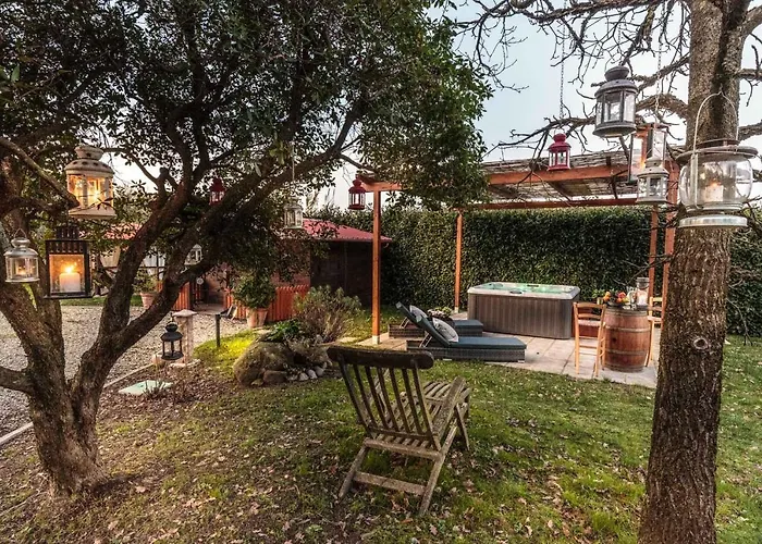 Catia Farmhouse, Three Luxury Bedrooms, A Jacuzzi Pool And A Dream-like Getaway Experience Капаннори